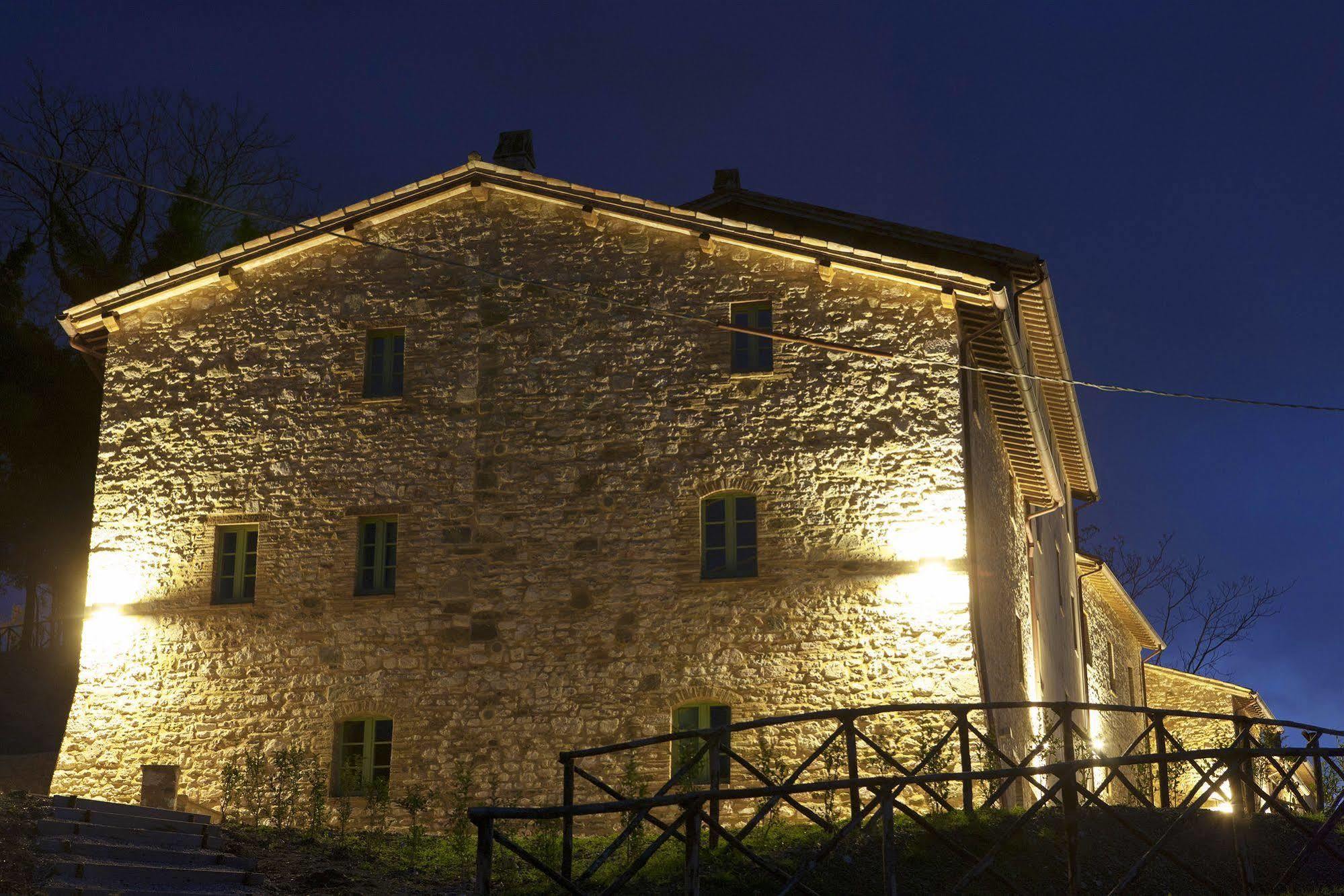 Borgo Di Gallano Valtopina Luaran gambar