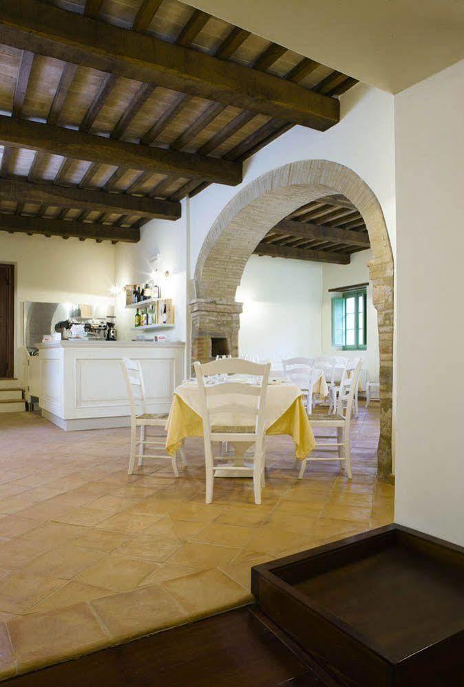 Borgo Di Gallano Valtopina Luaran gambar